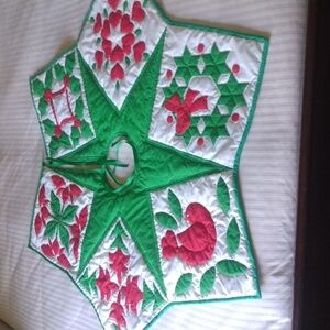 Hand Quilted Bird, Hearts, Bows Christmas Tree Skirt Red n Green